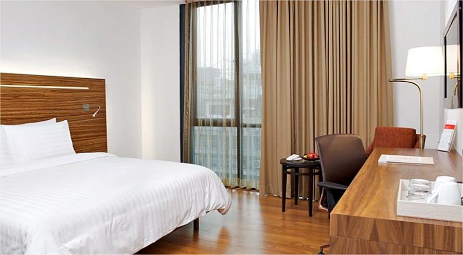 Sacha's Uno Hotel 3*
