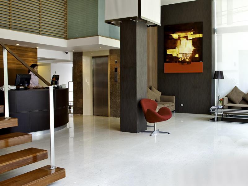 Sacha's Uno Hotel 3*